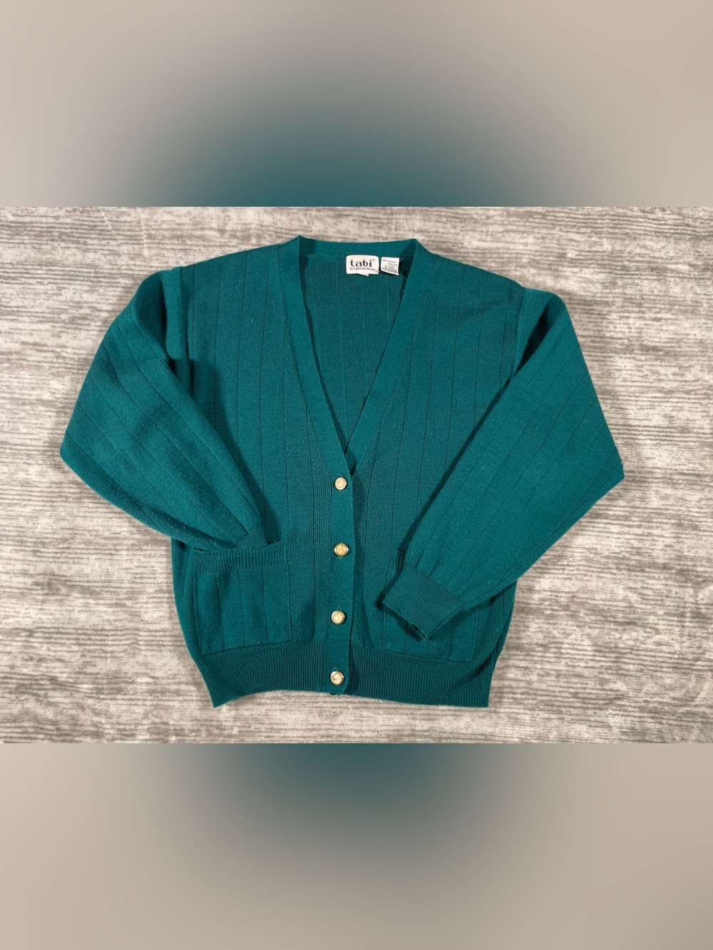 Green Ribbed Knit Button-Front Cardigan Sweater - Picture 3 of 4